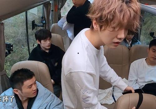 鹿晗八卦吃瓜视频合集免费观看,免费观看吃瓜视频合集大揭秘 第3张 鹿晗八卦吃瓜视频合集免费观看,免费观看吃瓜视频合集大揭秘 第3张